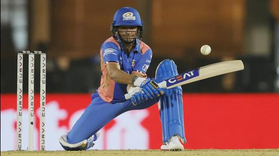 Mumbai Indians Post 149/7 in Thrilling WPL 2025 Final Against Delhi Capitals