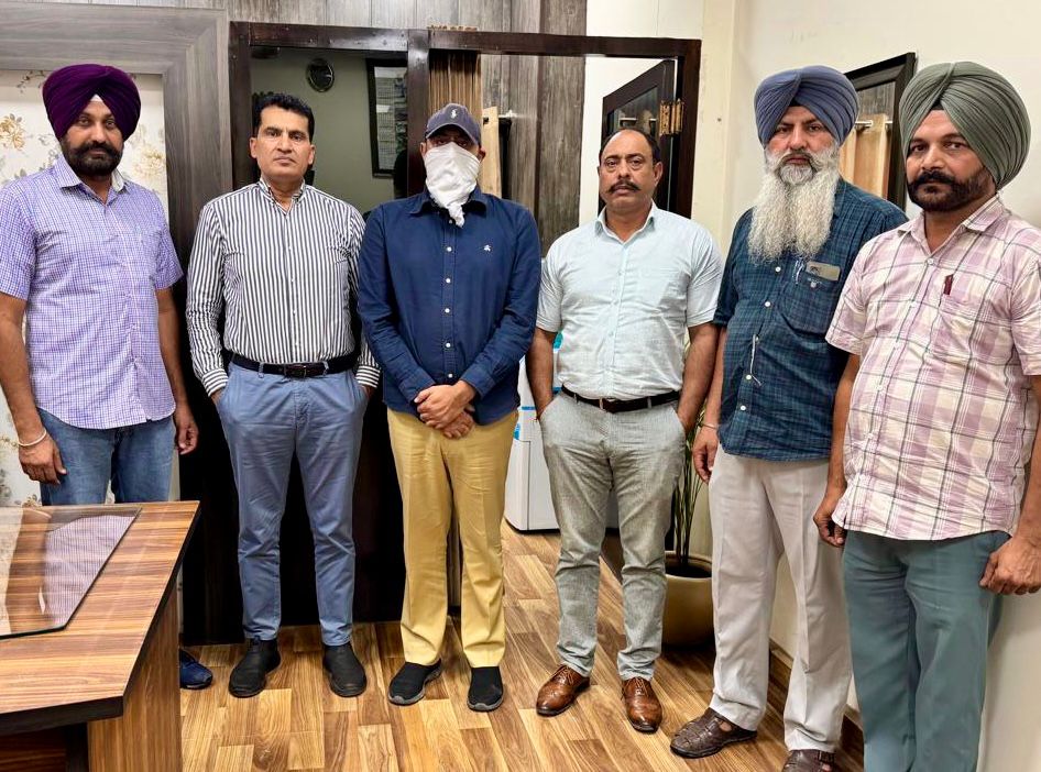 Vigilance Bureau Arrests Naib Tehsildar for Possessing Disproportionate Assets