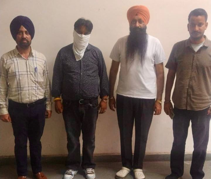 Punjab Vigilance Bureau Nabs Recovery Agent for Accepting Rs. 50,000 Bribe