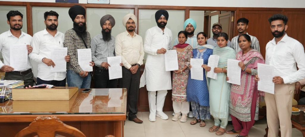 Punjab Jails Minister Distributes Appointment Letters to 12 New Prison Officials