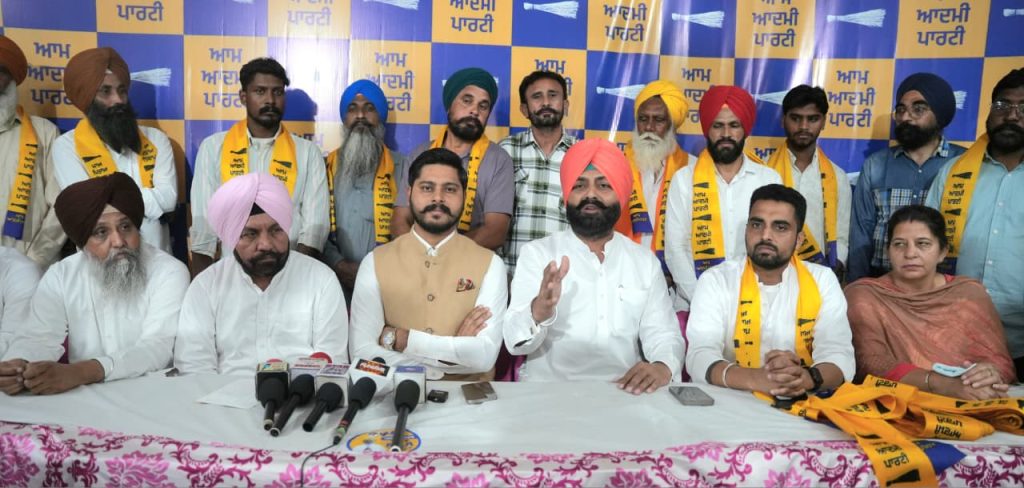 Major Political Shift: Akali Sarpanch Joins AAP in Tarn Taran