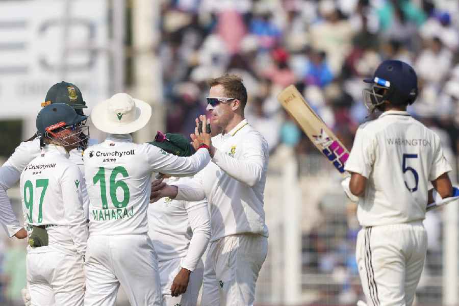 Simon Harmer Leads South Africa to 30-Run Win