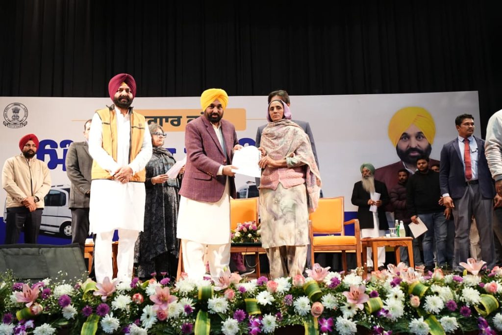 CM Mann Empowers Youth with 505 Mini Bus Permits