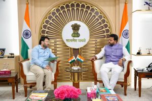 ਫਸੇ ਹੋਏ ਪੰਜਾਬੀਆਂ ਲਈ ਬਚਾਅ ਉਡਾਣਾਂ ਤੁਰੰਤ ਸ਼ੁਰੂ ਕਰਨ ਦੀ ਮੰਗ, ਡਾ. ਰਵਜੋਤ ਸਿੰਘ ਦੀ ਕੇਂਦਰੀ ਸ਼ਹਿਰੀ ਹਵਾਬਾਜ਼ੀ ਮੰਤਰੀ  ਨਾਲ ਮੁਲਾਕਾਤ 